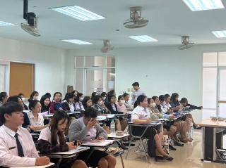 7. โครงการพัฒนาทักษะด้านภาษาอังกฤษ สำหรับนักศึกษาครู ชั้นปีที่ 3